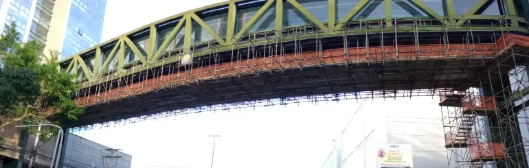 Protegido: Shopping Center em Porto Alegre conta com andaime suspenso como solução de acesso para passarela