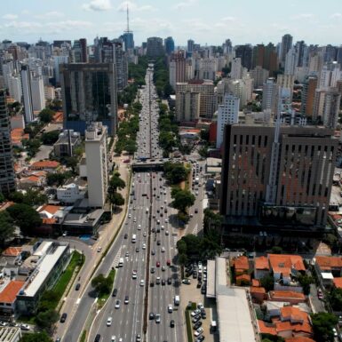 Infraestrutura que mantém as cidades em movimento