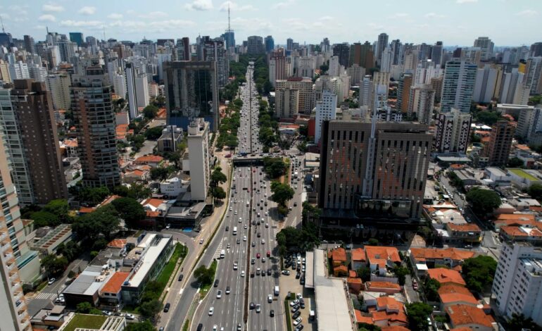 Infraestrutura que mantém as cidades em movimento