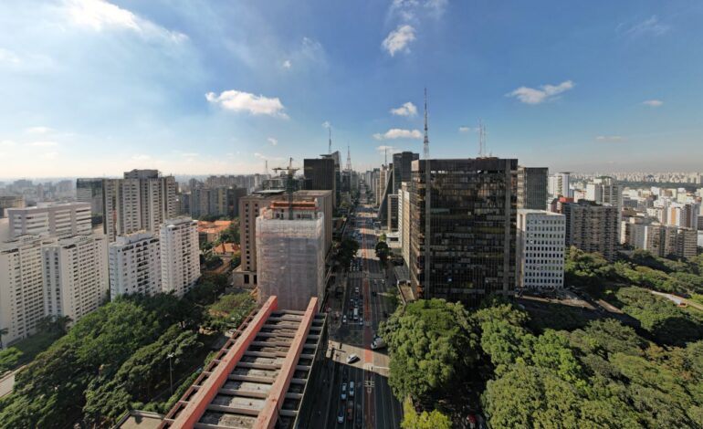 Infraestrutura que mantém as cidades em movimento